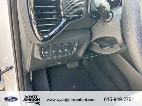 Used 2025 Kia Soul S image 26