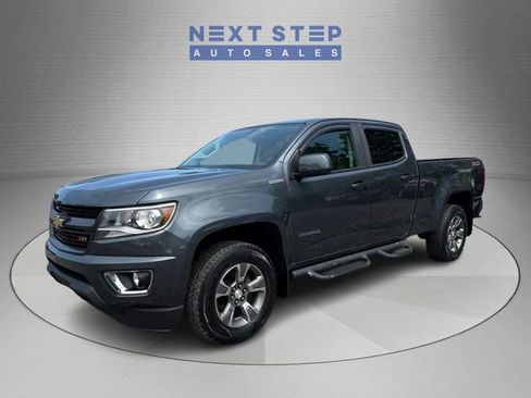 Used 2017 Chevrolet Colorado Z71 AWD/4WD image 3
