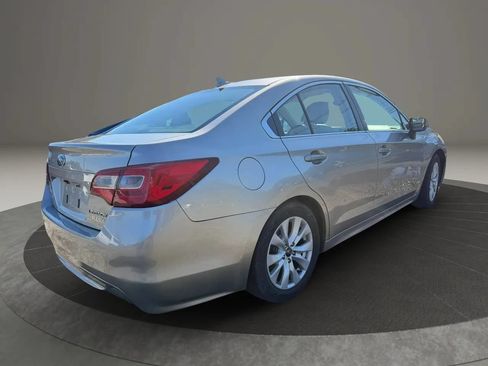 Used 2017 Subaru Legacy 2.5i Premium AWD/4WD image 5
