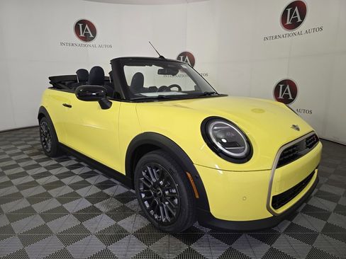 New 2026 MINI Cooper S image 2