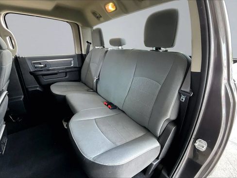 Used 2022 RAM 1500 Classic SLT RWD image 20