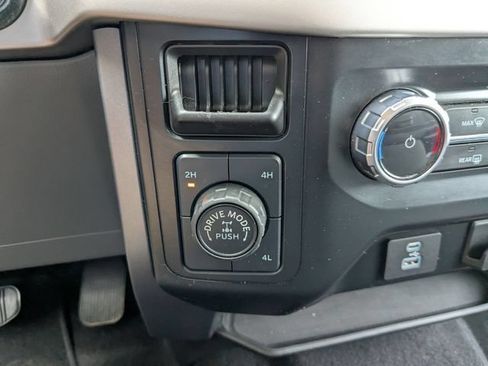 Used 2023 Ford F150 XLT AWD/4WD image 5