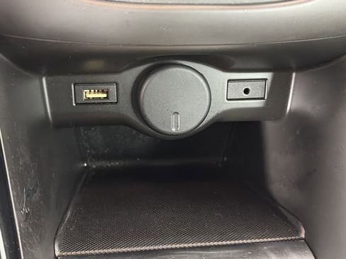 Used 2018 Buick Cascada Premium image 24