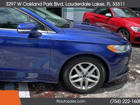 Used 2015 Ford Fusion SE FWD image 15
