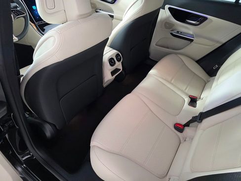 New 2026 Mercedes-Benz GLC 300 image 10