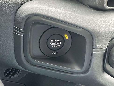 New 2026 Jeep Wrangler Unlimited Sahara AWD/4WD image 32