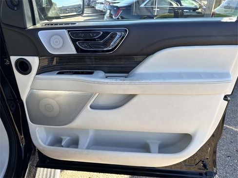 Used 2019 Lincoln Navigator L Black Label w/ Cargo Package image 18