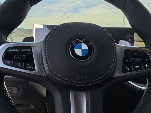 New 2026 BMW X5 xDrive40i w/ M Sport Package AWD/4WD image 22