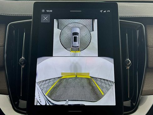 New 2026 Volvo XC90 B5 Plus image 14