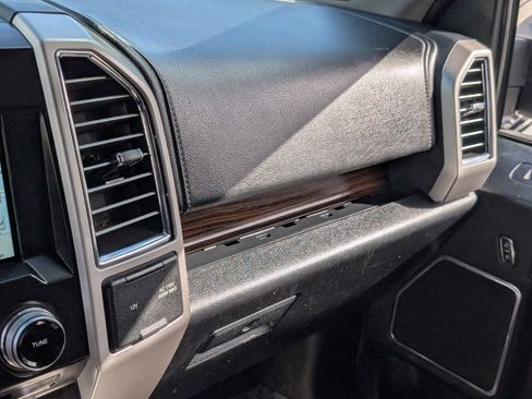 Used 2016 Ford F150 Lariat w/ Equipment Group 502A Luxury image 27