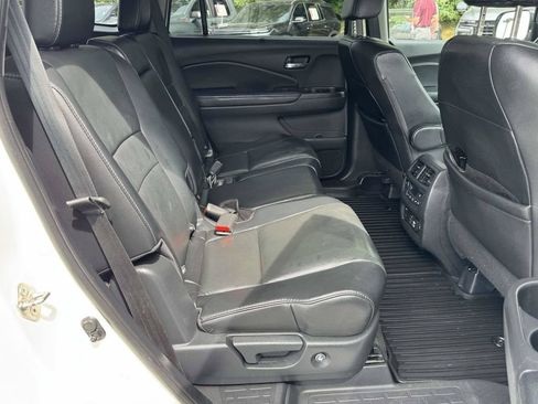 Used 2019 Honda Pilot Touring image 15