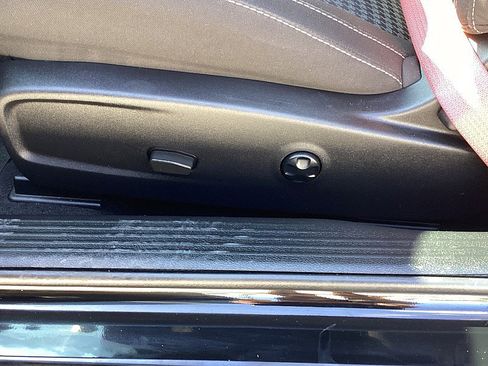 Used 2022 Dodge Challenger SRT Hellcat Redeye image 17