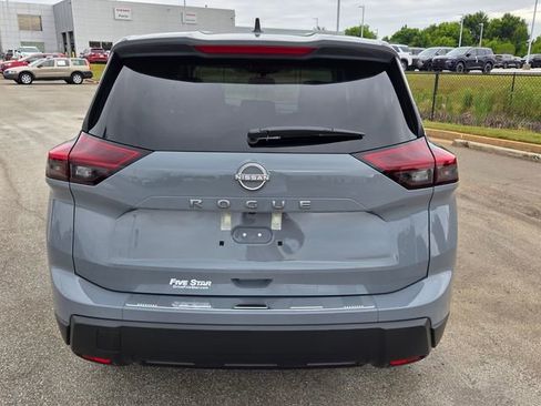 New 2026 Nissan Rogue SV FWD image 10