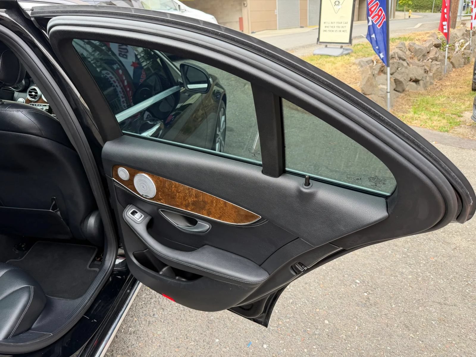 Used 2015 Mercedes-Benz C 300 4MATIC Sedan image 41