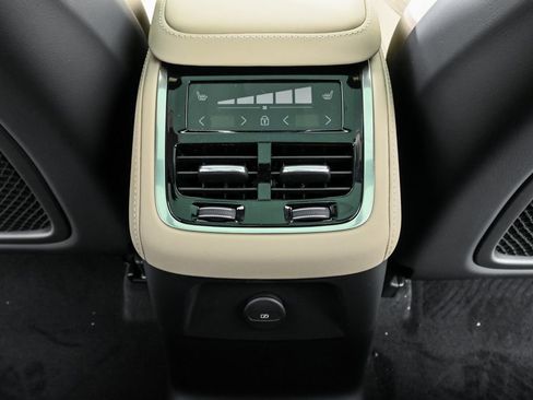 New 2026 Volvo XC90 T8 Plus w/ Protection Package AWD/4WD image 20