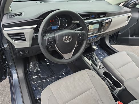 Used 2014 Toyota Corolla LE image 17