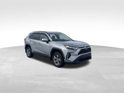 Certified 2023 Toyota RAV4 XLE w/ Convenience Package image 7