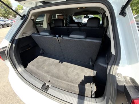 Used 2019 Volkswagen Tiguan SE FWD image 22