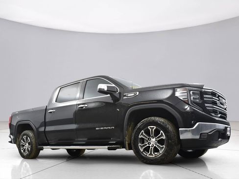 Used 2024 GMC Sierra 1500 SLT w/ X31 Off-Road Package image 41