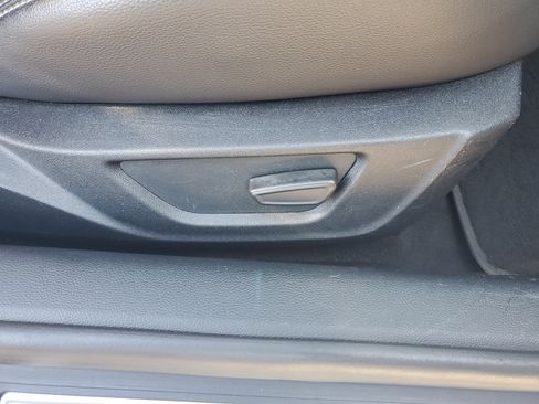 Used 2021 Ford Mustang Premium image 9