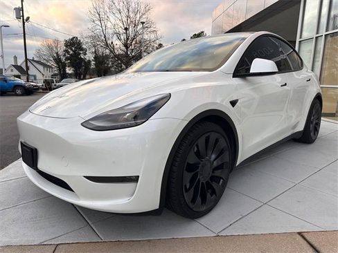 Used 2021 Tesla Model Y Performance image 7