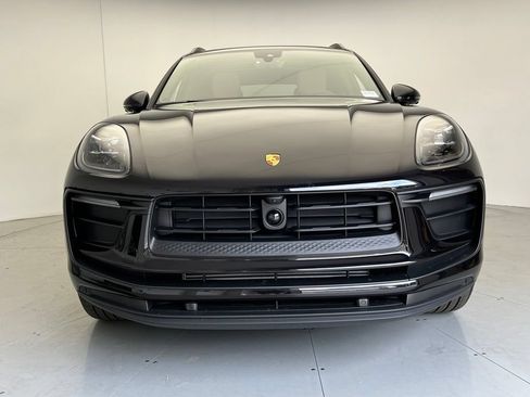 Used 2026 Porsche Macan AWD/4WD image 25