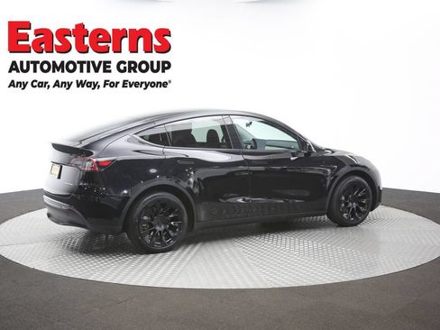 Used 2023 Tesla Model Y Long Range AWD/4WD image 37