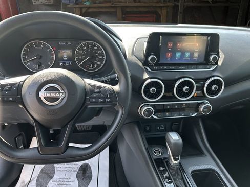 Used 2024 Nissan Sentra S FWD image 27