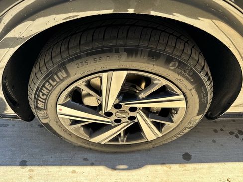 New 2026 Genesis GV70 3.5T Sport Advanced image 23