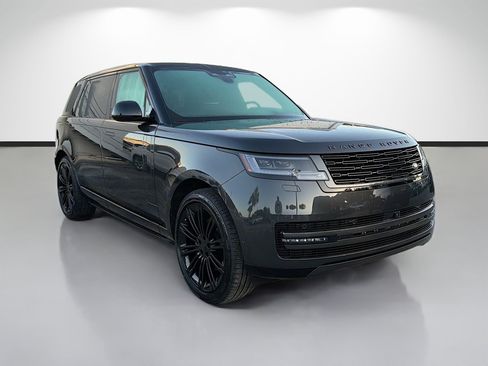 New 2026 Land Rover Range Rover Long Wheelbase SE AWD/4WD image 7