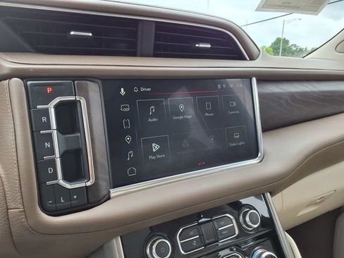 Used 2023 GMC Yukon Denali RWD image 30