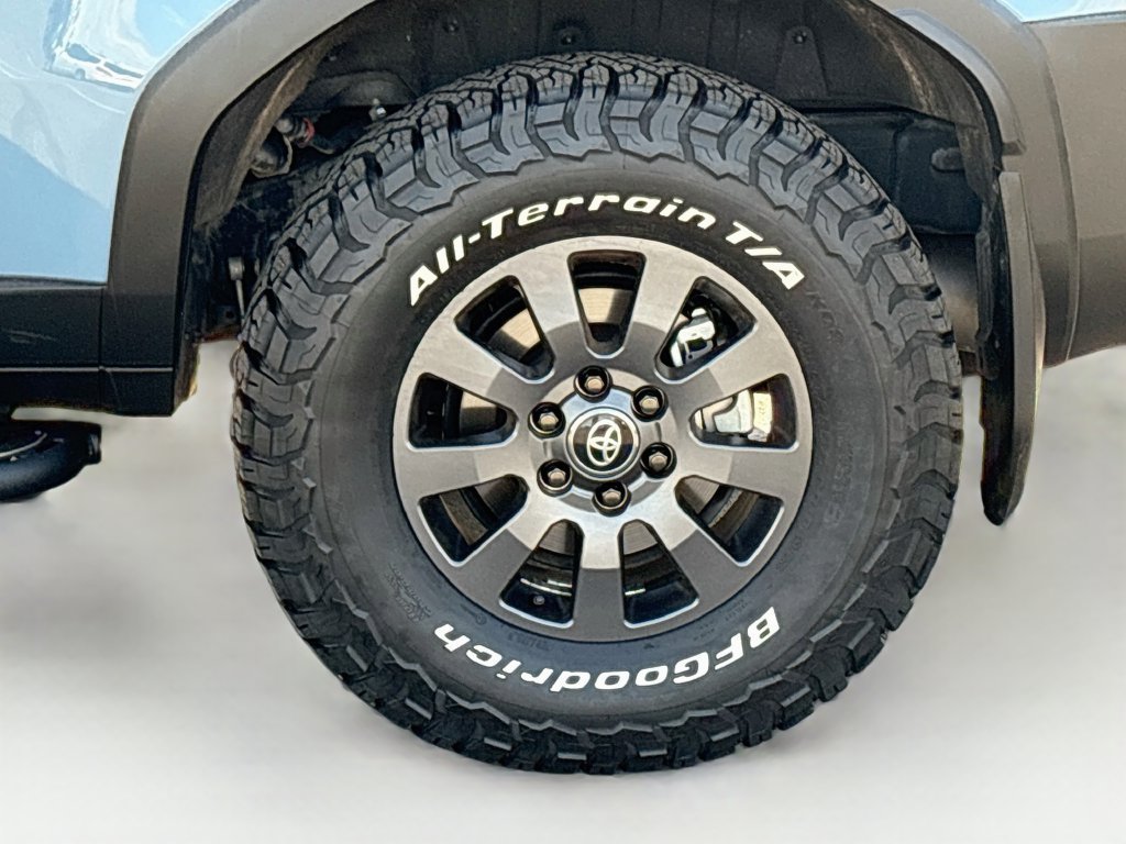 Used 2025 Toyota Land Cruiser AWD/4WD image 31