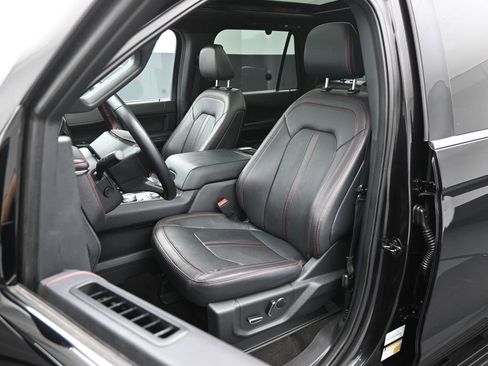 Certified 2023 Ford Expedition Limited AWD/4WD image 7