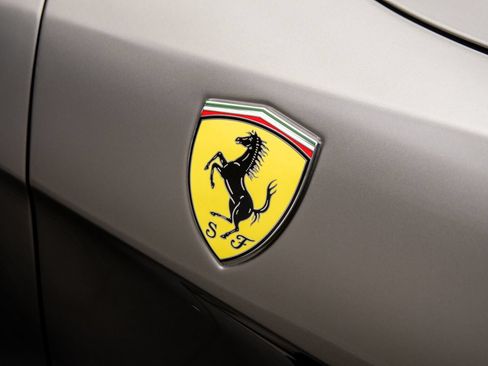Used 2018 Ferrari GTC4Lusso AWD/4WD image 43