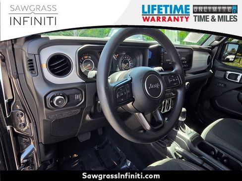 Used 2026 Jeep Wrangler Unlimited Sport AWD/4WD image 24