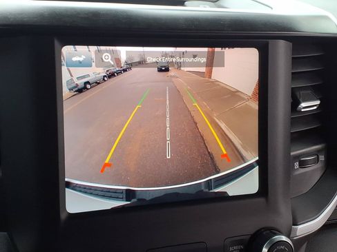 Used 2022 RAM 1500 Big Horn AWD/4WD image 14