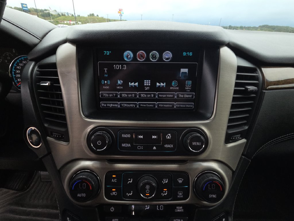 Used 2017 GMC Yukon Denali AWD/4WD image 10