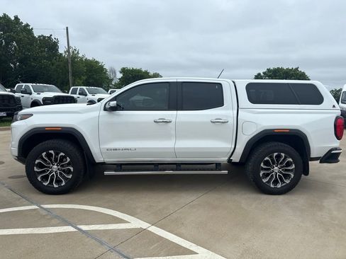 Used 2024 GMC Canyon Denali AWD/4WD image 4