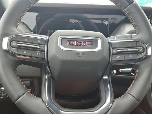 New 2026 GMC Yukon XL AT4 w/ AT4 Premium Plus Package AWD/4WD image 19