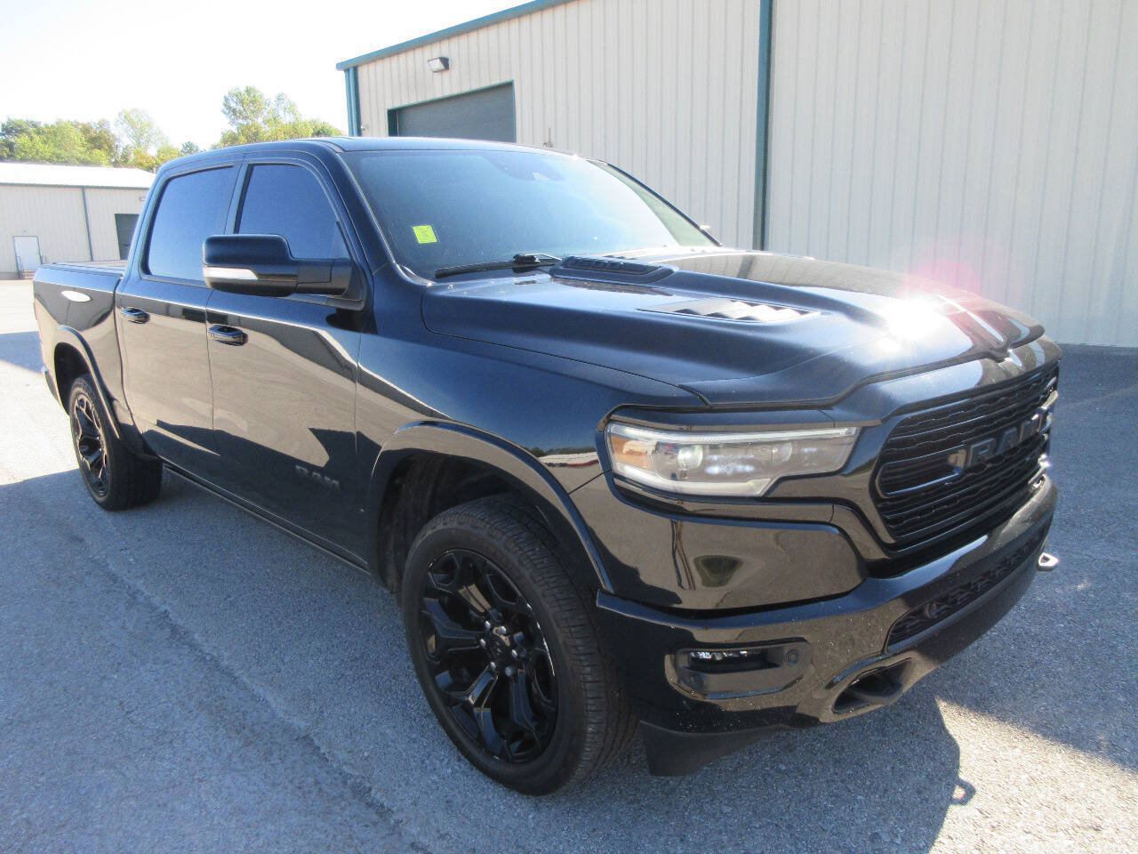 Used 2022 RAM 1500 Limited w/ Night Edition AWD/4WD image 8