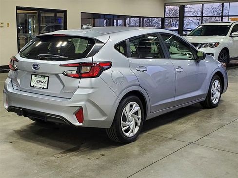 Used 2025 Subaru Impreza 2.0i image 4