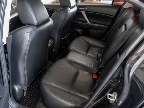 Used 2012 MAZDA MAZDA3 i Grand Touring w/ Tech Pkg FWD image 34