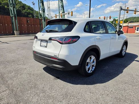 Used 2024 Honda HR-V LX image 8
