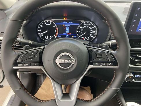 New 2025 Nissan Altima 2.5 SR w/ SR Premium Package image 20