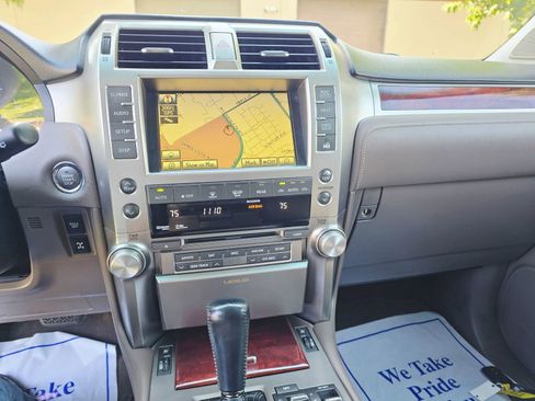 Used 2011 Lexus GX 460 Premium image 20