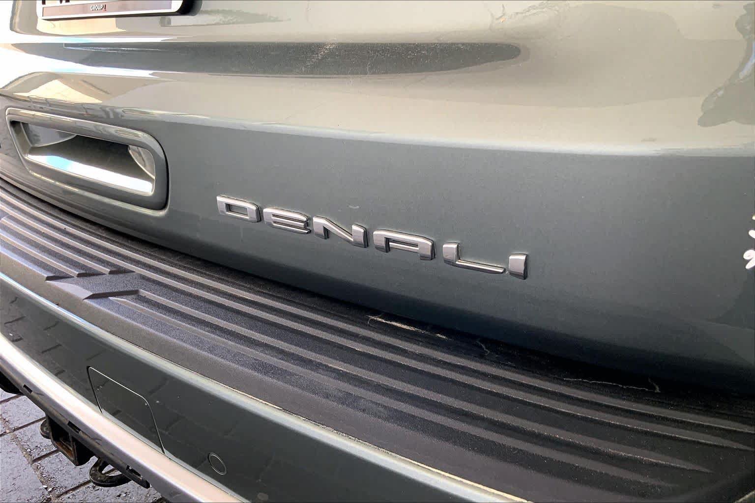 Used 2023 GMC Yukon Denali AWD/4WD image 10
