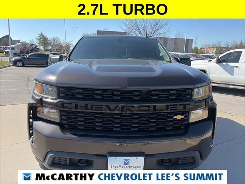 Used 2021 Chevrolet Silverado 1500 Custom image 3