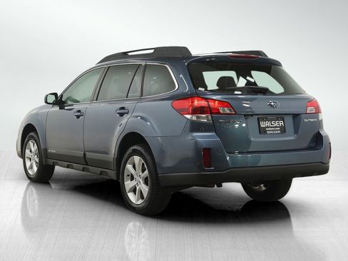 Used 2013 Subaru Outback 2.5i Premium AWD/4WD image 3