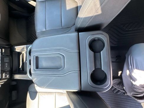 Used 2021 Chevrolet Silverado 1500 LT Trail Boss w/ Convenience Package II AWD/4WD image 13