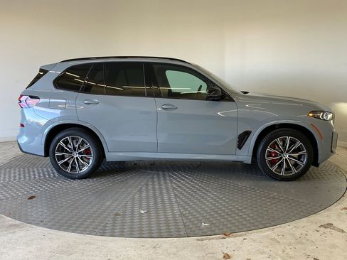New 2026 BMW X5 M60i w/ Executive Package image 7